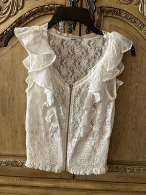 PAPAYA - Cream Lace Ruffle Zipper detail sleeveless top - SMALL - NWOT
